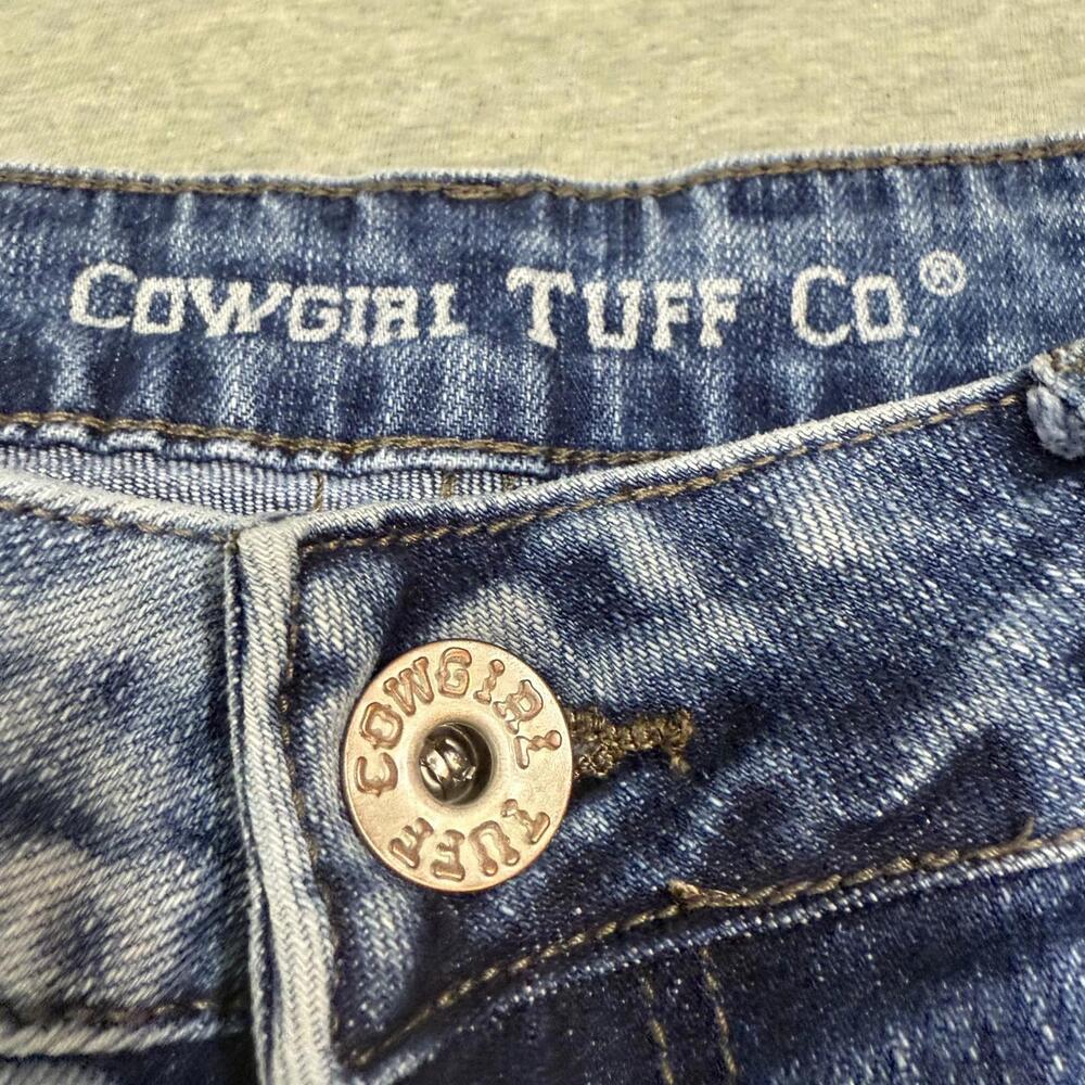 NWT Cowgirl Tuff Co. Rip Tide Distressed Flared Jeans Women's Size 29x35 - Picture 2 of 10